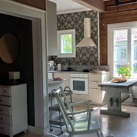 펜션 Bobackan Pihatorppa Hauholla