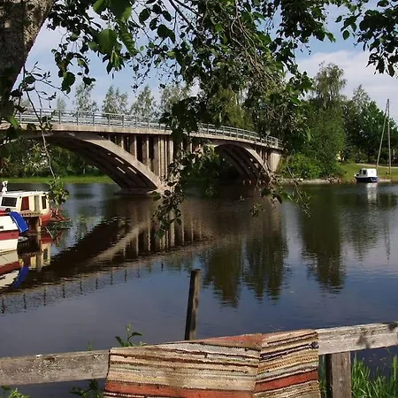 Bobackan Pihatorppa Hauholla 펜션 Alvettula