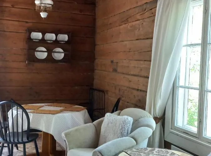 Bobackan Pihatorppa Hauholla Casa de Férias