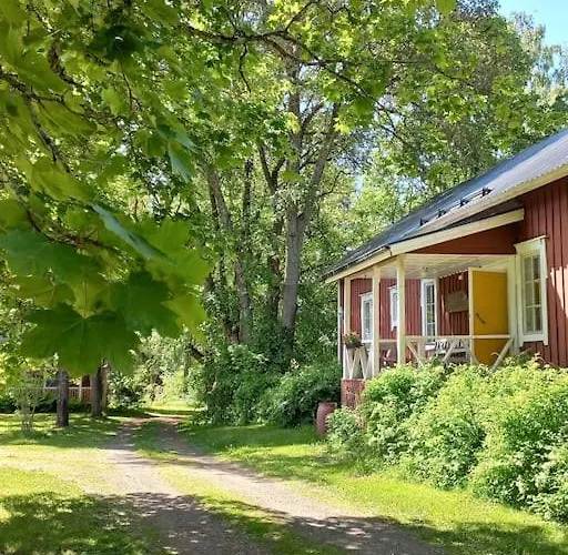 Bobackan Pihatorppa Hauholla * Alvettula