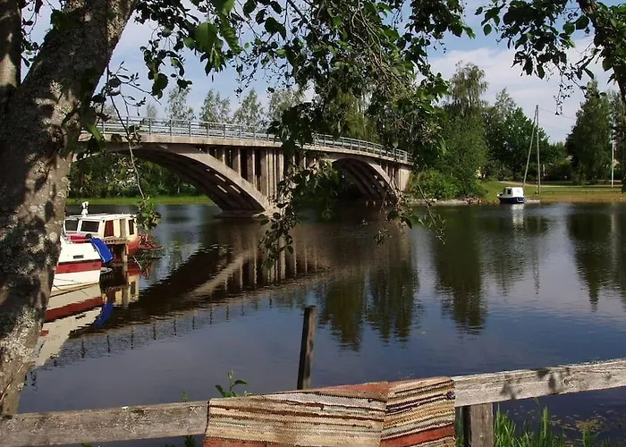 Bobackan Pihatorppa Hauholla Casa de Férias Alvettula